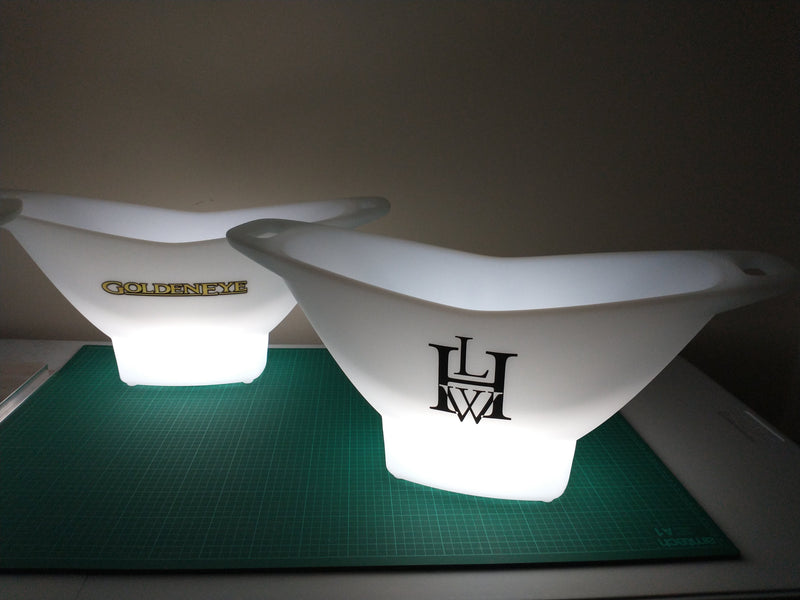 Individueller LED-Eiskübel als Wein- und Champagnerkühler mit Logo, beleuchtete Werbeleuchte als Sekthalter für Nachtclubs und Veranstaltungen