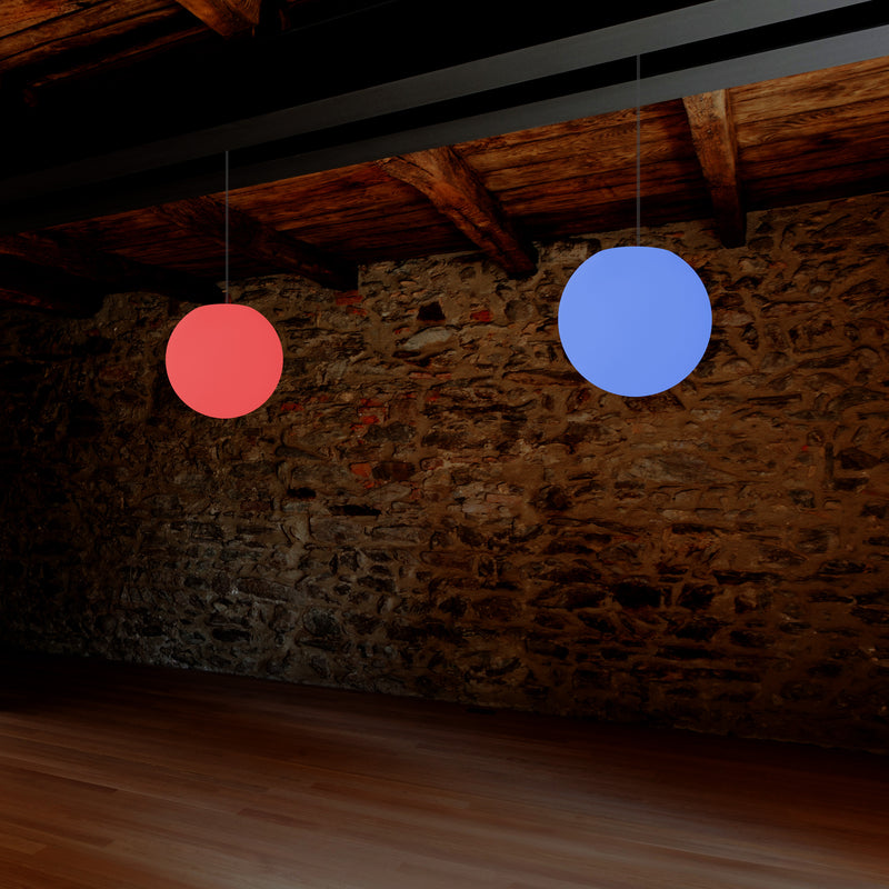 LED Kugel Pendelleuchte, 20 cm große mehrfarbige RGB Hängelampe in Ball Form mit Fernbedienung