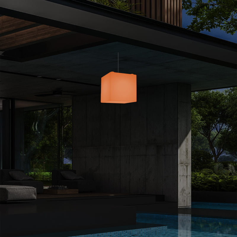 LED Hängelampe für den Garten, netzbetriebene 15 cm Outdoor Würfel Hängeleuchte, Multicolor