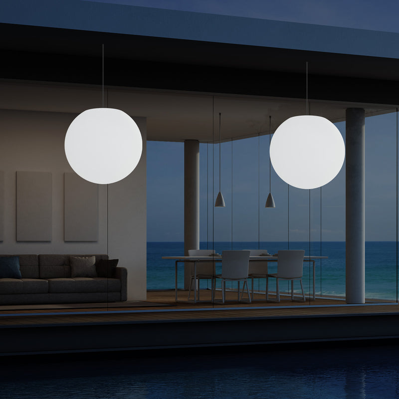 LED Terrassen Pendelleuchte, netzbetriebene Outdoor 40 cm Kugel Deckenlampe, Ball 5V Niederspannung