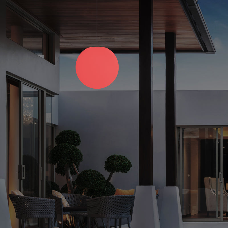 Balkon Außenleuchte, netzbetriebene LED Pendelleuchte, Ball 30 cm Kugel Hängelampe, mehrfarbig