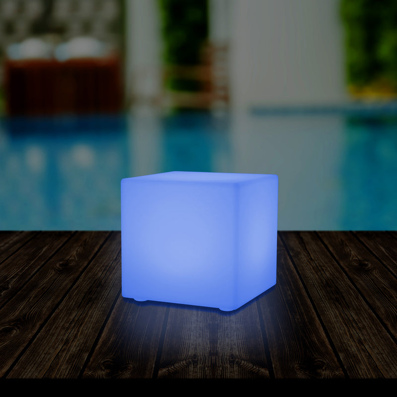 Netzbetriebene Garten Terrassenbeleuchtung, 5V Multi Color LED Tischlampe, 20 cm Würfel Form Cube